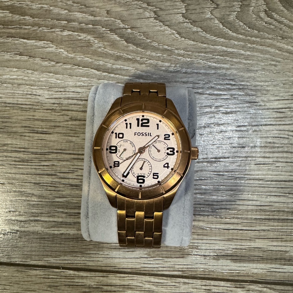 Fossil watch